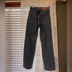 Levi’s Ribcage Straight Ankle Jeans size 25